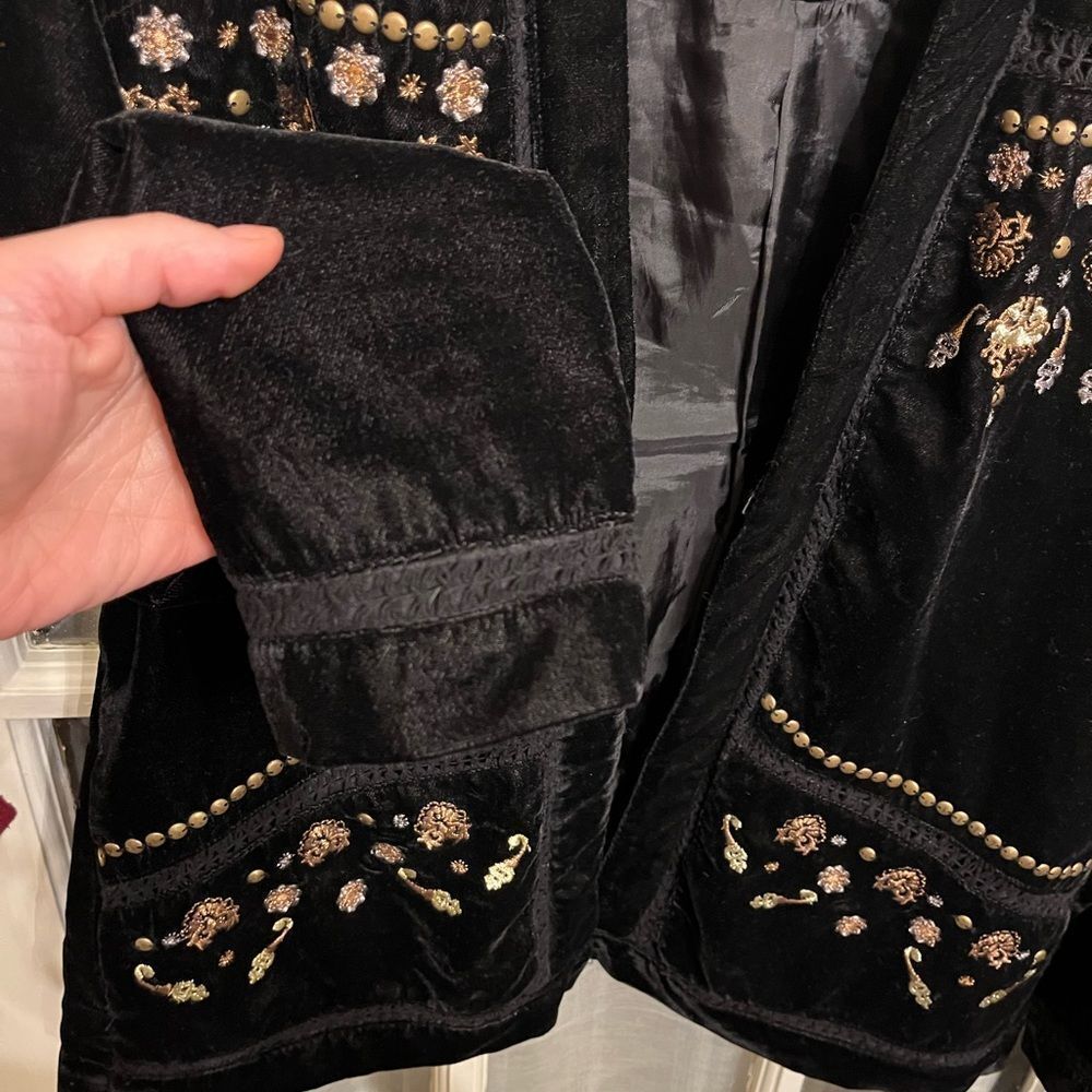 Vintage America  Blues Black Velvet Embellished Jacket - Picture 8 of 11